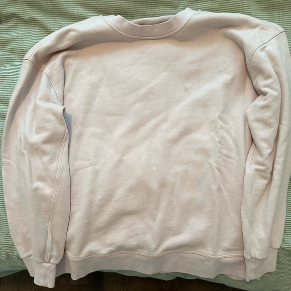 Lululemon Perfectly Oversized Crew in a Light Pink - Picture 2 of 6